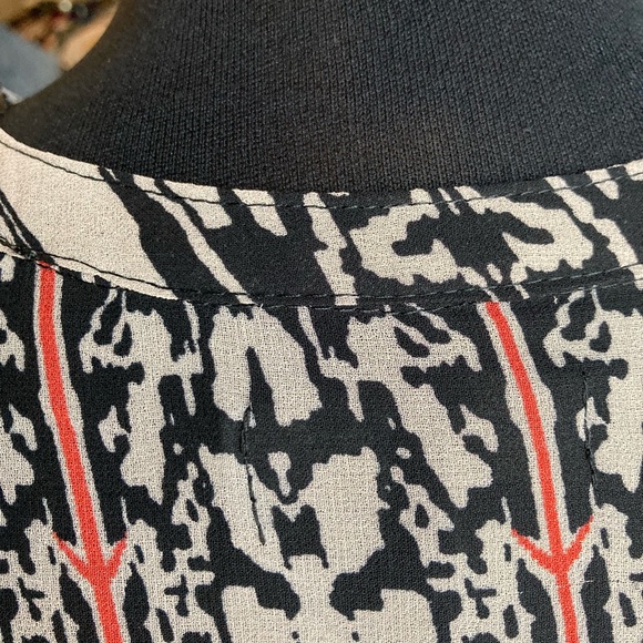 Umgee unique print dress with tie sleeves, fully lined, size small - Picture 7 of 13